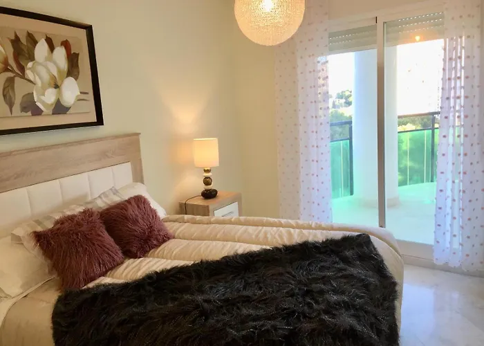 Apartamento De Lujo Con 2 Dormitorios En Benidorm